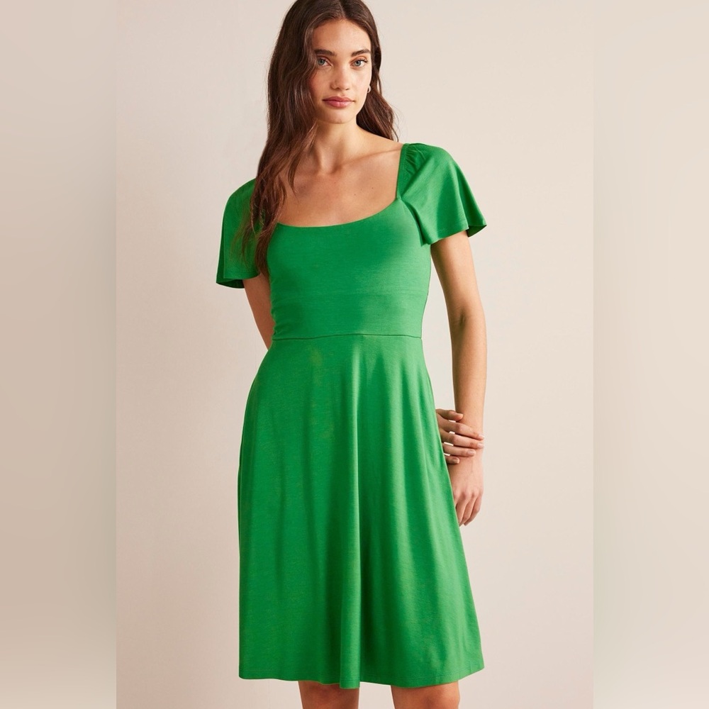 NWOT Boden Women’s Square Neck Jersey Mini Dress in Green. Size 8